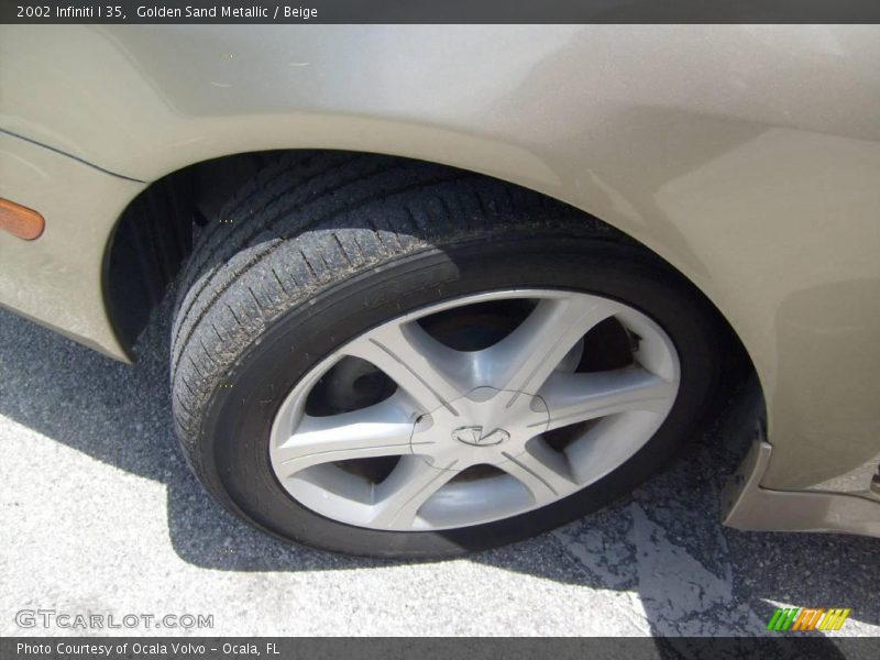 Golden Sand Metallic / Beige 2002 Infiniti I 35