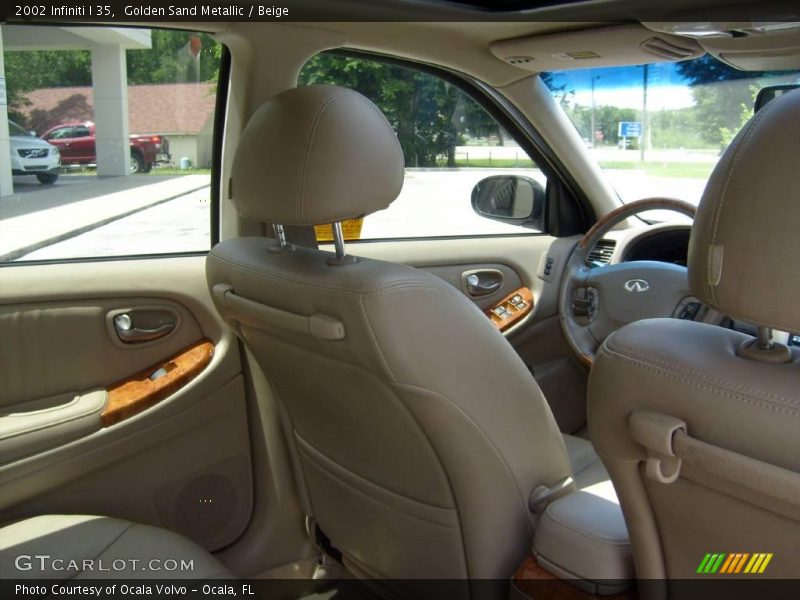 Golden Sand Metallic / Beige 2002 Infiniti I 35