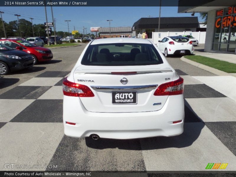 Aspen White / Charcoal 2014 Nissan Sentra SR