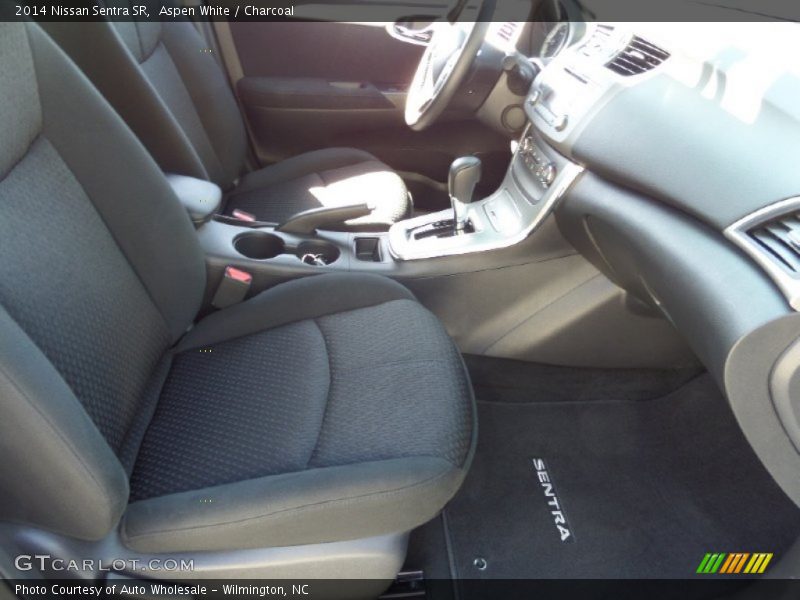 Aspen White / Charcoal 2014 Nissan Sentra SR