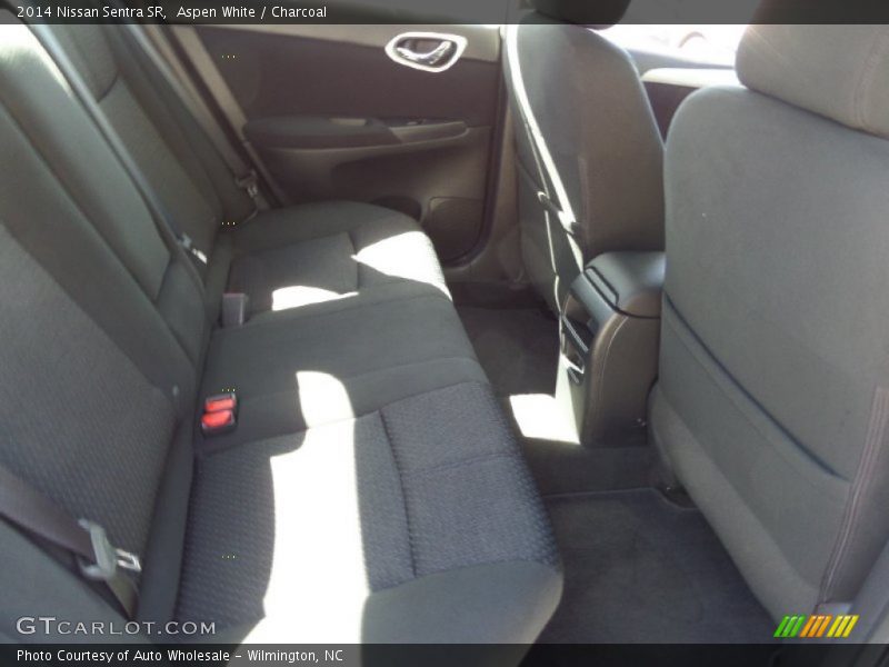 Aspen White / Charcoal 2014 Nissan Sentra SR