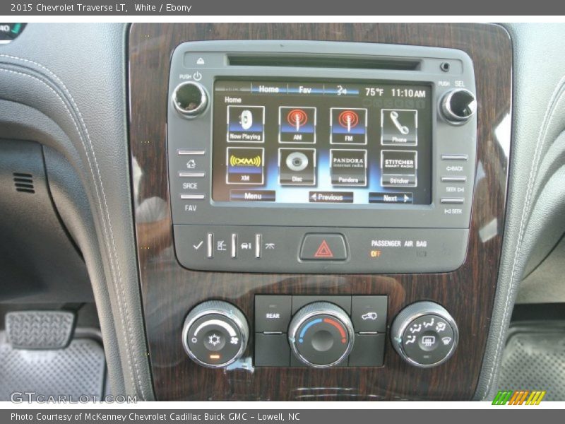 White / Ebony 2015 Chevrolet Traverse LT