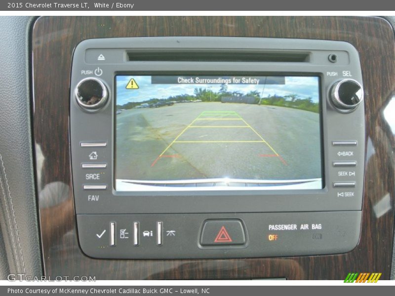 White / Ebony 2015 Chevrolet Traverse LT