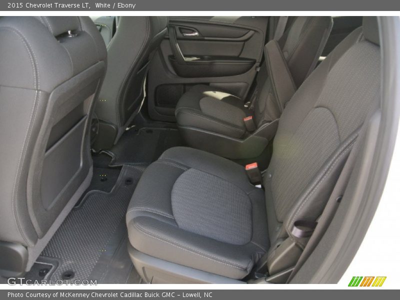 White / Ebony 2015 Chevrolet Traverse LT
