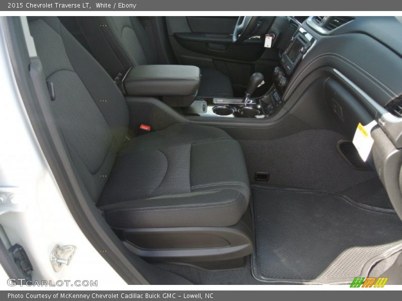 White / Ebony 2015 Chevrolet Traverse LT