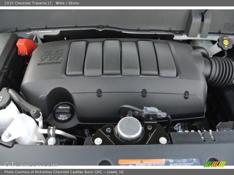 White / Ebony 2015 Chevrolet Traverse LT