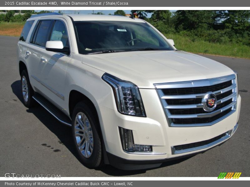 Front 3/4 View of 2015 Escalade 4WD