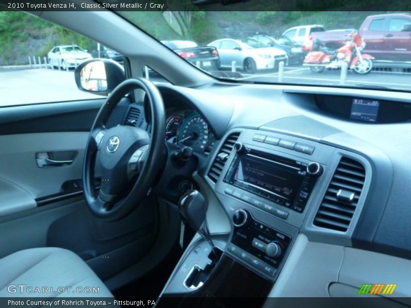 Classic Silver Metallic / Gray 2010 Toyota Venza I4