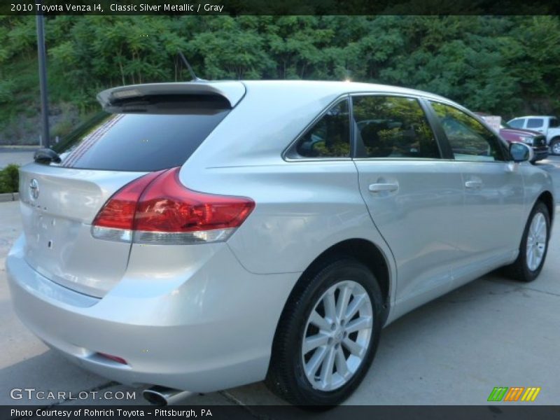 Classic Silver Metallic / Gray 2010 Toyota Venza I4