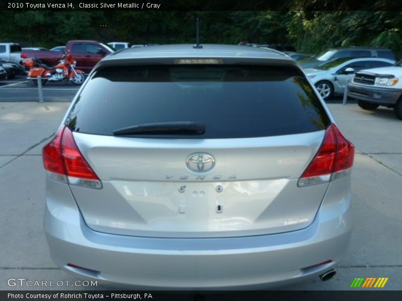 Classic Silver Metallic / Gray 2010 Toyota Venza I4