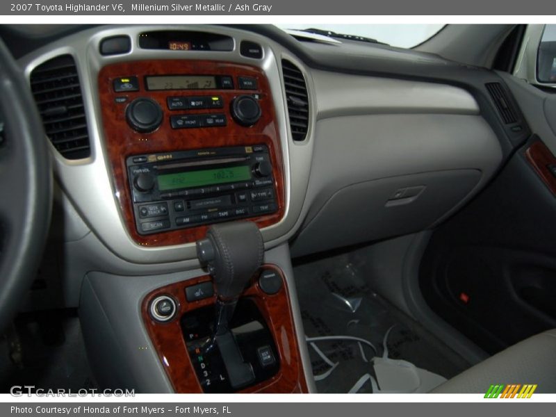 Millenium Silver Metallic / Ash Gray 2007 Toyota Highlander V6