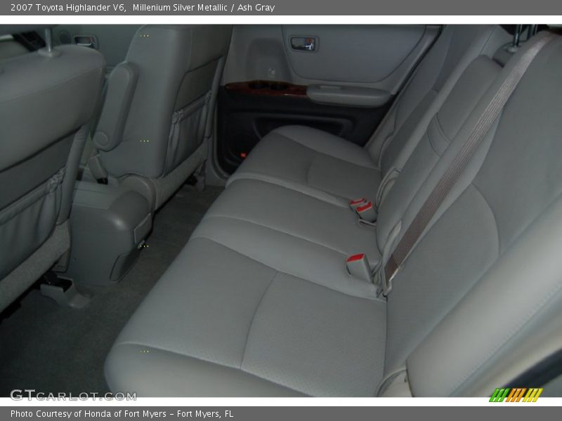 Millenium Silver Metallic / Ash Gray 2007 Toyota Highlander V6