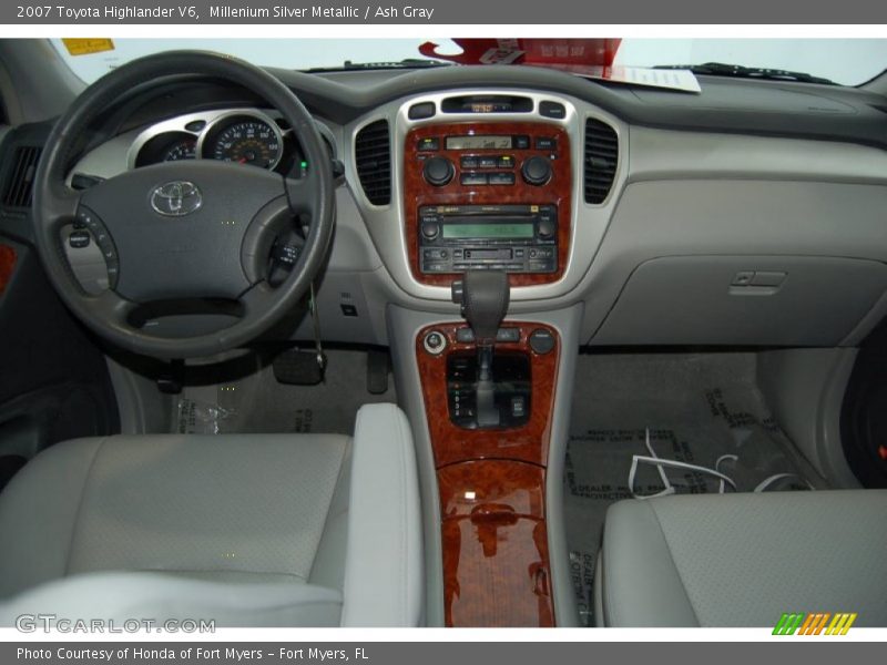 Millenium Silver Metallic / Ash Gray 2007 Toyota Highlander V6