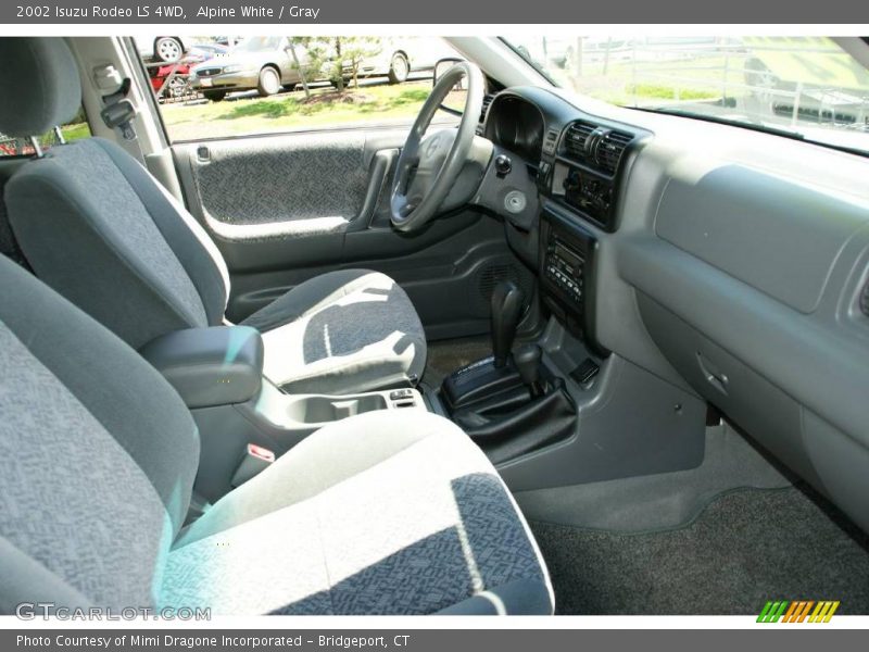 Alpine White / Gray 2002 Isuzu Rodeo LS 4WD