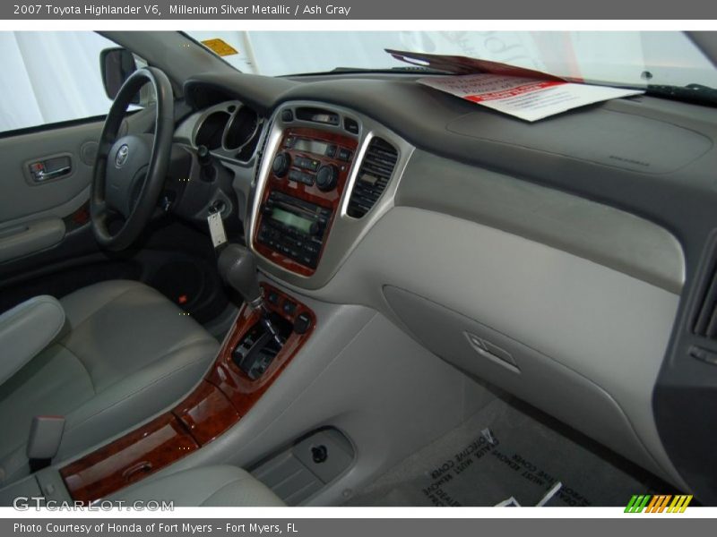 Millenium Silver Metallic / Ash Gray 2007 Toyota Highlander V6