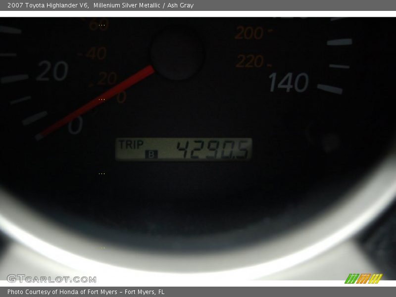 Millenium Silver Metallic / Ash Gray 2007 Toyota Highlander V6
