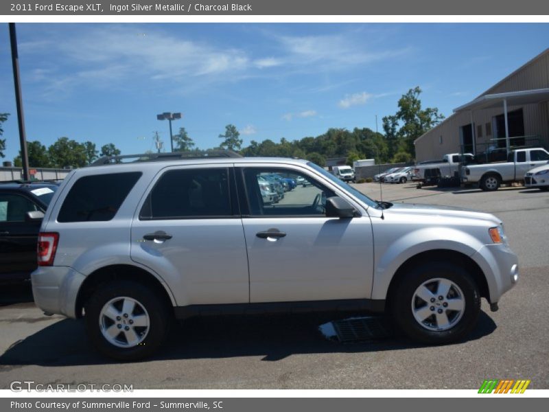 Ingot Silver Metallic / Charcoal Black 2011 Ford Escape XLT