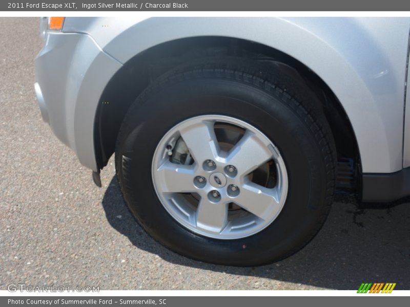 Ingot Silver Metallic / Charcoal Black 2011 Ford Escape XLT