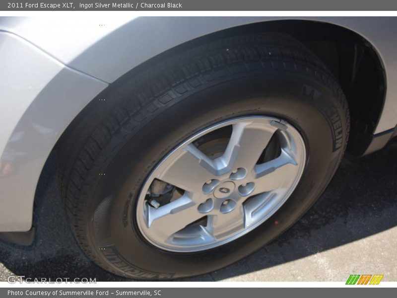 Ingot Silver Metallic / Charcoal Black 2011 Ford Escape XLT