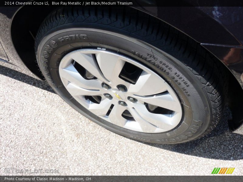 Blue Ray Metallic / Jet Black/Medium Titanium 2014 Chevrolet Cruze LS