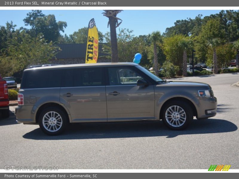 Mineral Gray Metallic / Charcoal Black 2013 Ford Flex SEL