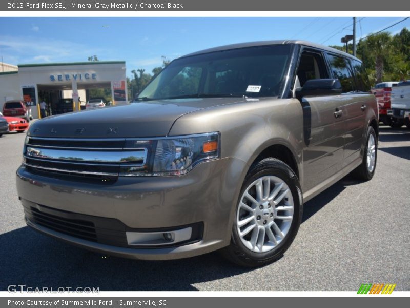 Mineral Gray Metallic / Charcoal Black 2013 Ford Flex SEL