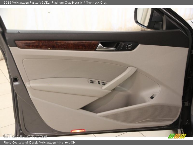 Door Panel of 2013 Passat V6 SEL
