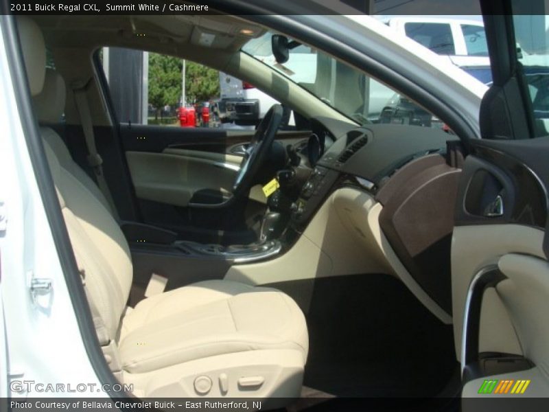 Summit White / Cashmere 2011 Buick Regal CXL