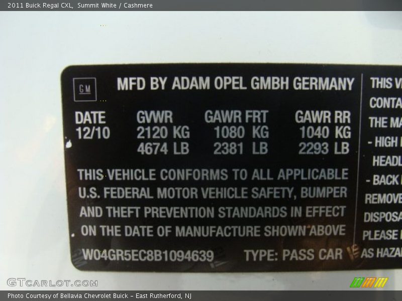 Summit White / Cashmere 2011 Buick Regal CXL