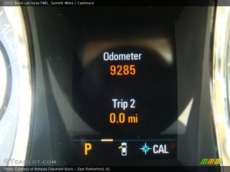 Summit White / Cashmere 2012 Buick LaCrosse FWD