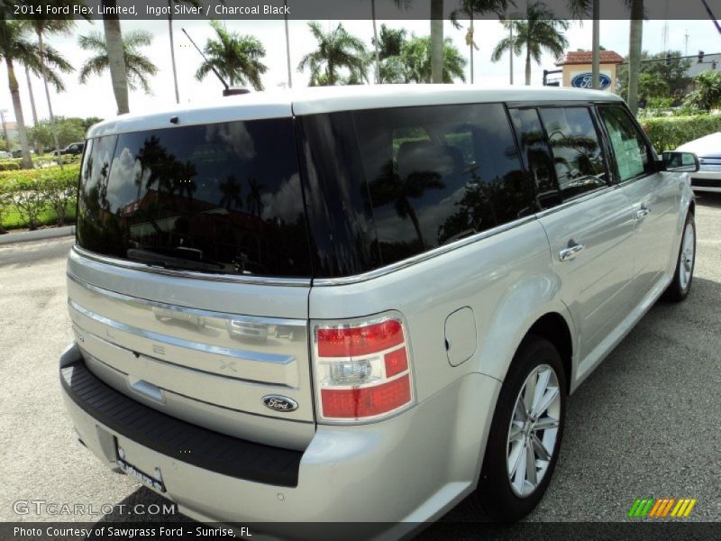 Ingot Silver / Charcoal Black 2014 Ford Flex Limited