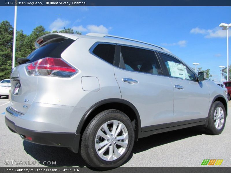Brilliant Silver / Charcoal 2014 Nissan Rogue SV