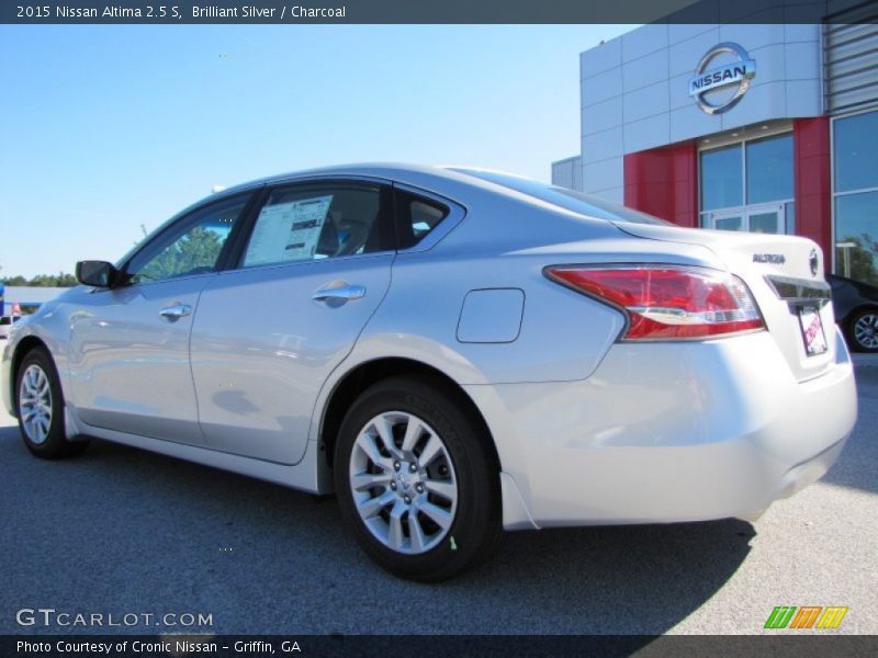 Brilliant Silver / Charcoal 2015 Nissan Altima 2.5 S