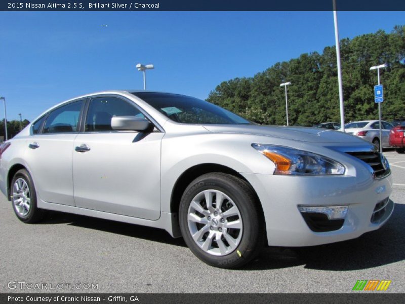 Brilliant Silver / Charcoal 2015 Nissan Altima 2.5 S