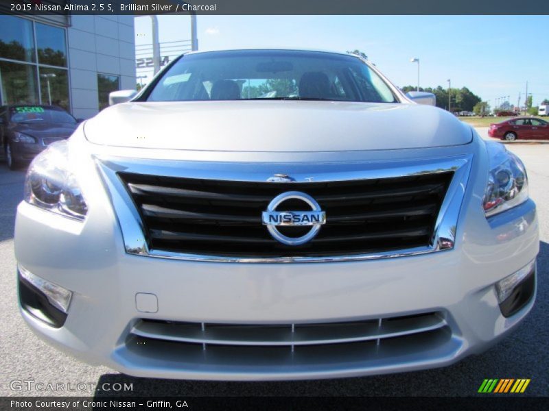 Brilliant Silver / Charcoal 2015 Nissan Altima 2.5 S