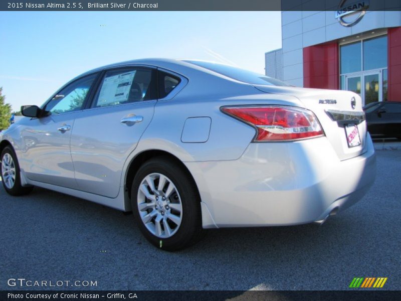 Brilliant Silver / Charcoal 2015 Nissan Altima 2.5 S