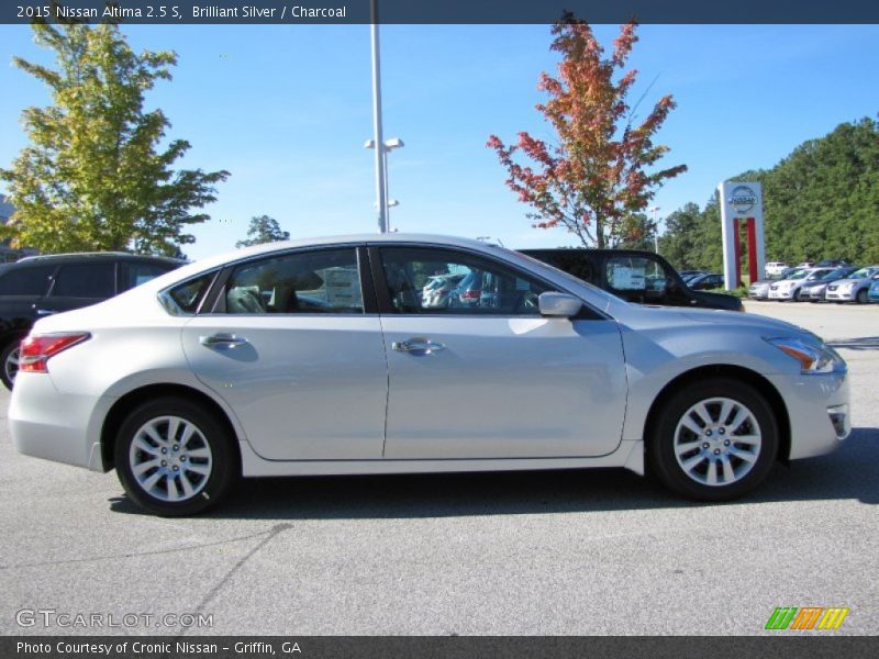 Brilliant Silver / Charcoal 2015 Nissan Altima 2.5 S