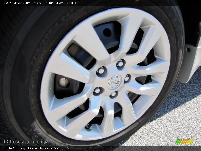 Brilliant Silver / Charcoal 2015 Nissan Altima 2.5 S