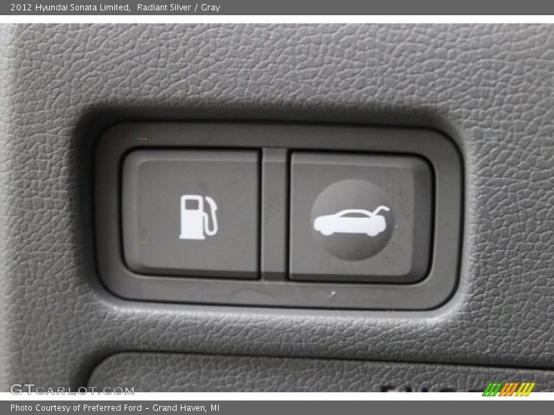 Radiant Silver / Gray 2012 Hyundai Sonata Limited