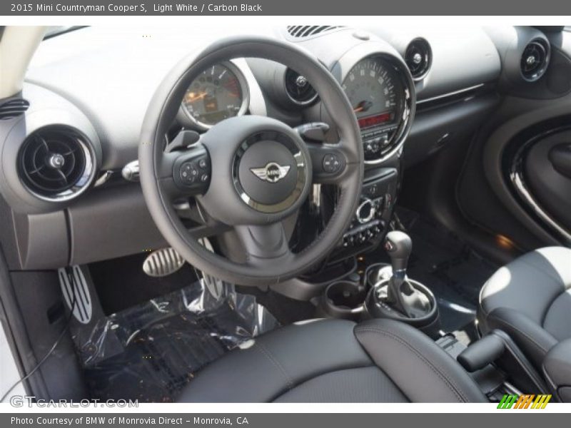 Light White / Carbon Black 2015 Mini Countryman Cooper S
