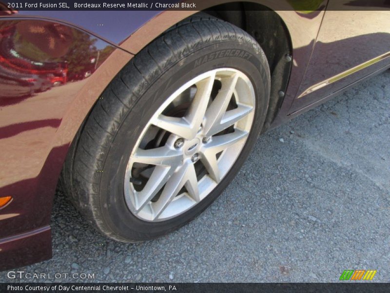 Bordeaux Reserve Metallic / Charcoal Black 2011 Ford Fusion SEL