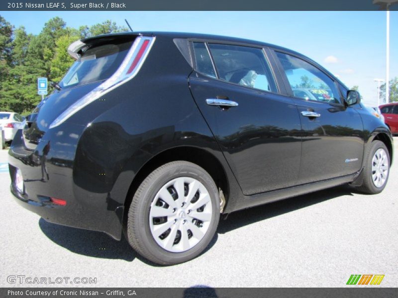 Super Black / Black 2015 Nissan LEAF S