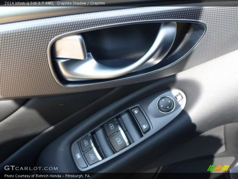 Controls of 2014 Q 50S 3.7 AWD