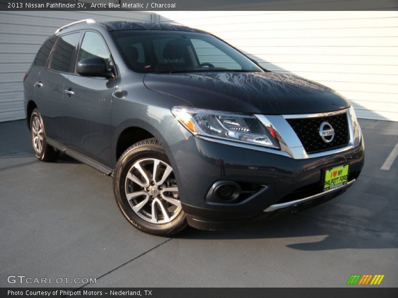 Arctic Blue Metallic / Charcoal 2013 Nissan Pathfinder SV