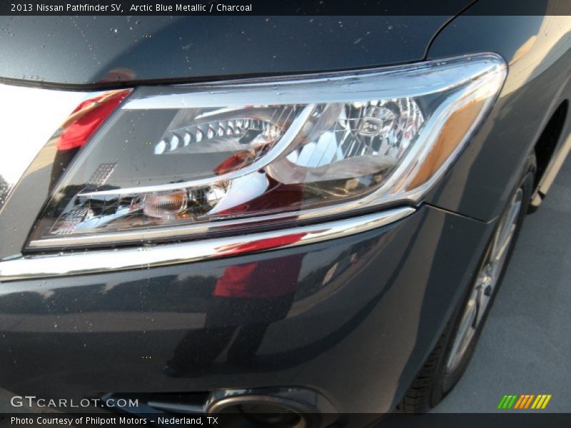 Arctic Blue Metallic / Charcoal 2013 Nissan Pathfinder SV