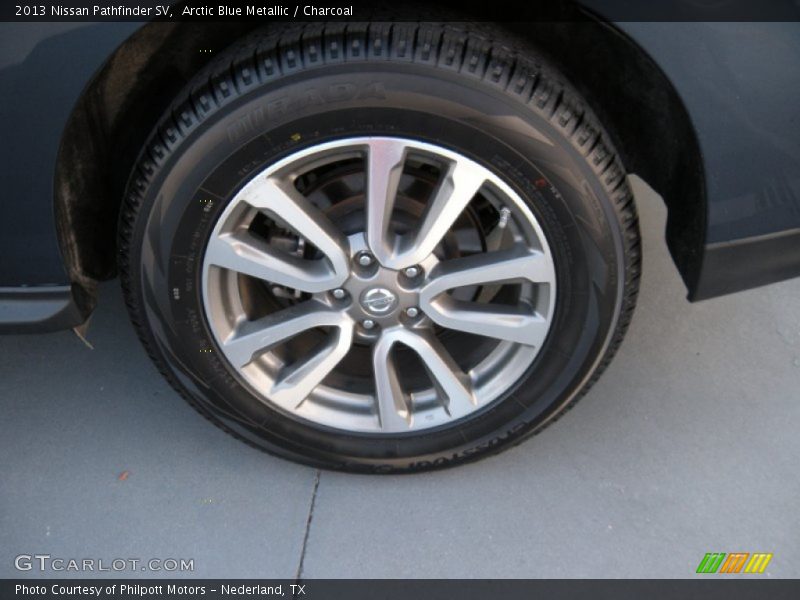 Arctic Blue Metallic / Charcoal 2013 Nissan Pathfinder SV