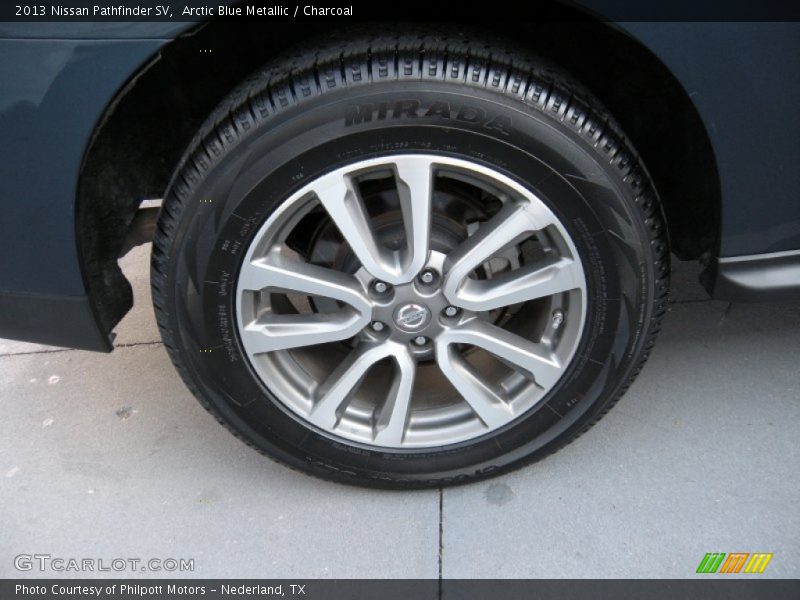 Arctic Blue Metallic / Charcoal 2013 Nissan Pathfinder SV