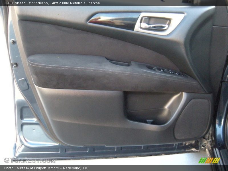 Arctic Blue Metallic / Charcoal 2013 Nissan Pathfinder SV