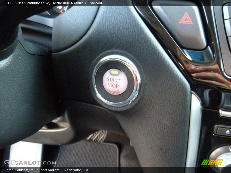Arctic Blue Metallic / Charcoal 2013 Nissan Pathfinder SV