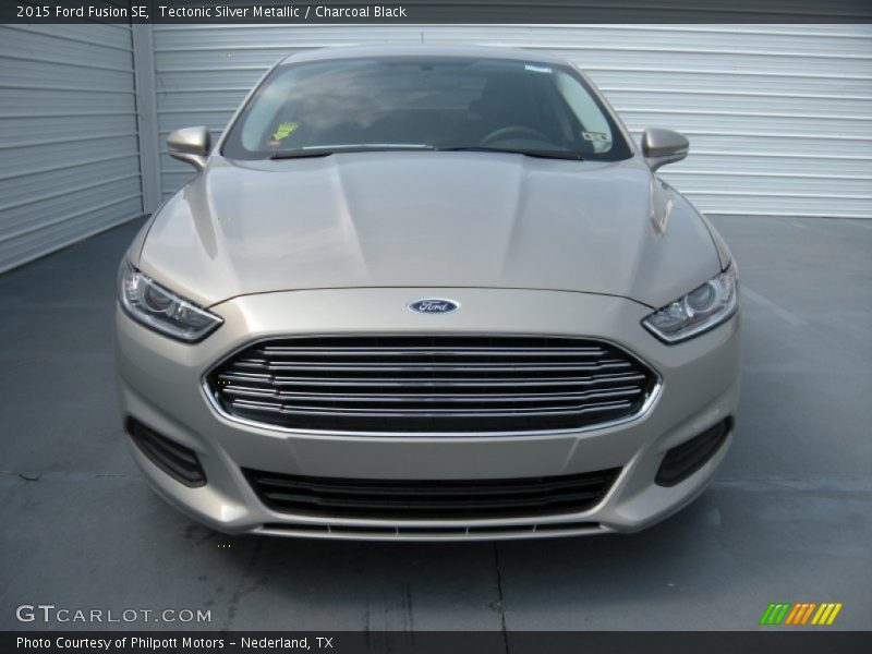 Tectonic Silver Metallic / Charcoal Black 2015 Ford Fusion SE